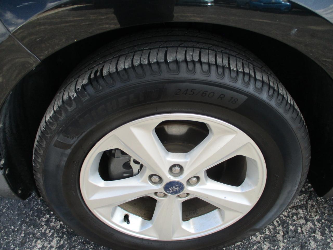 Ford Edge 4dr SE FWD 2015