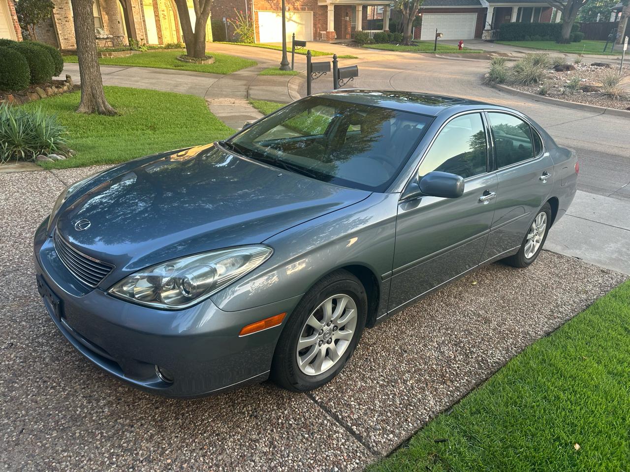 2005 Lexus ES 330 4dr Sdn