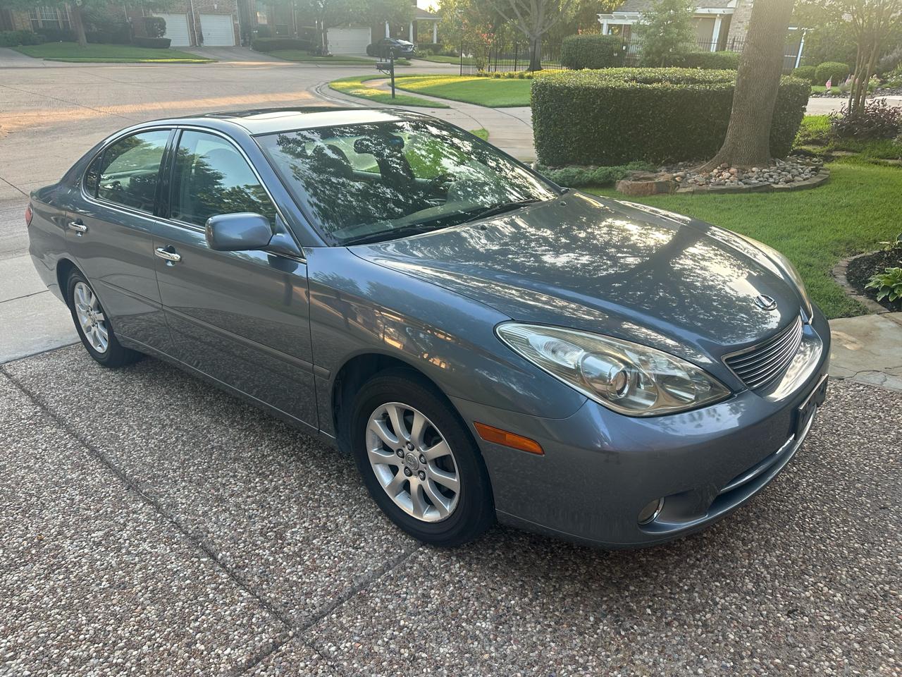 Lexus ES 330 4dr Sdn 2005