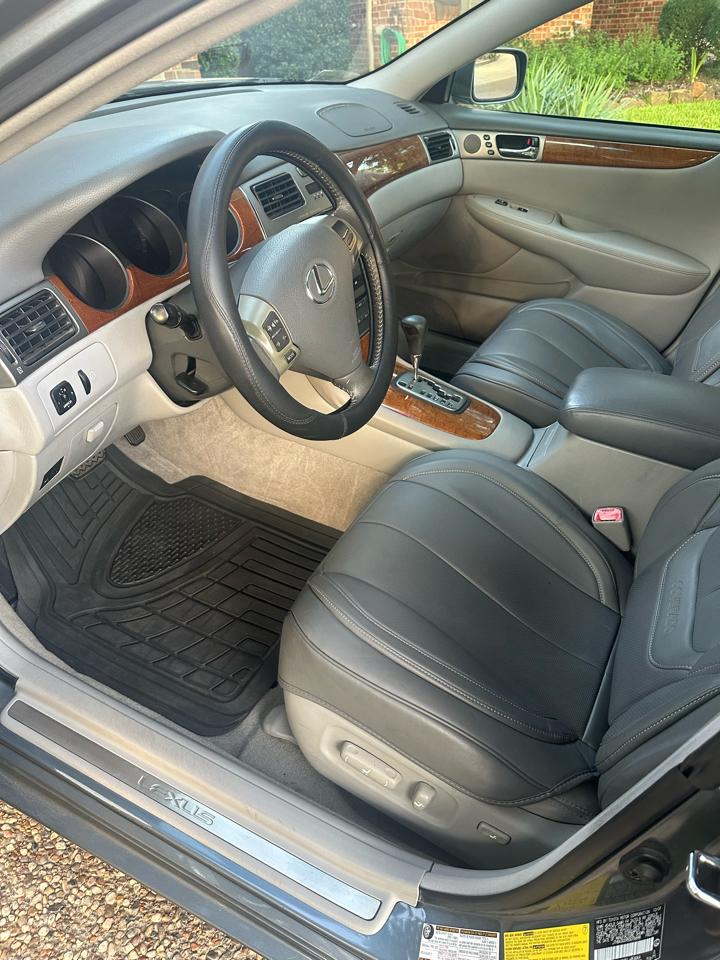 Lexus ES 330 4dr Sdn 2005