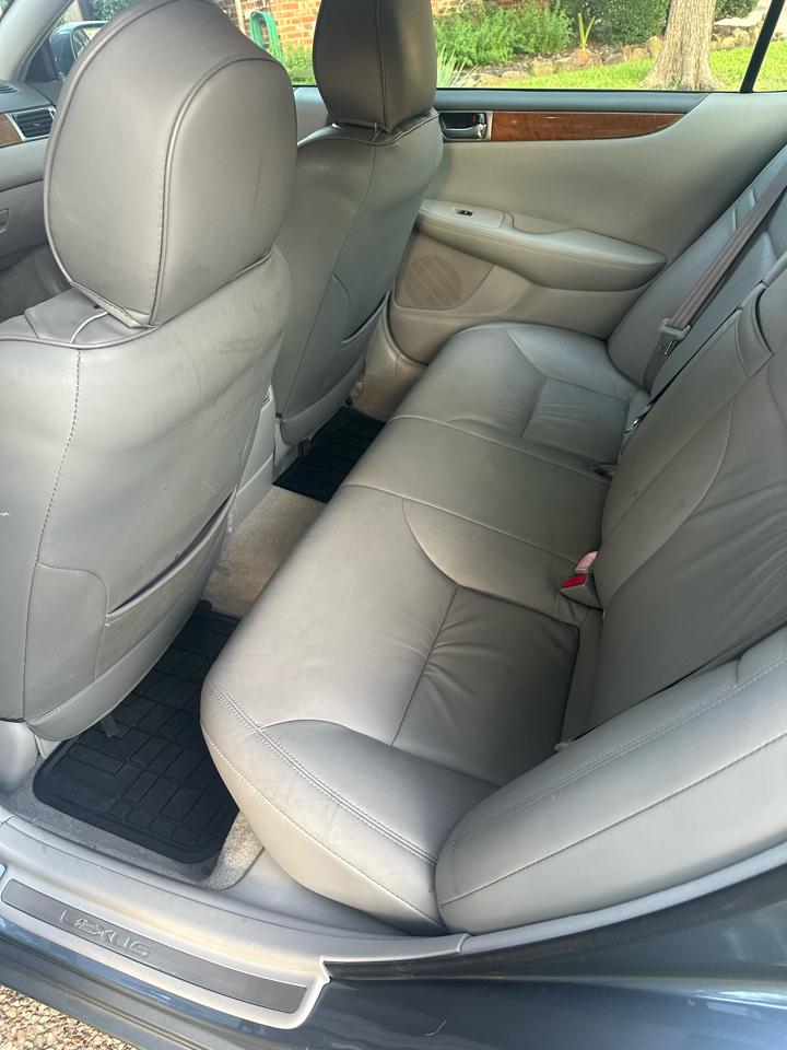 Lexus ES 330 4dr Sdn 2005