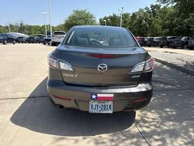 Mazda MAZDA3 4dr Sdn Auto i Touring 2012