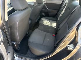 Mazda MAZDA3 4dr Sdn Auto i Touring 2012