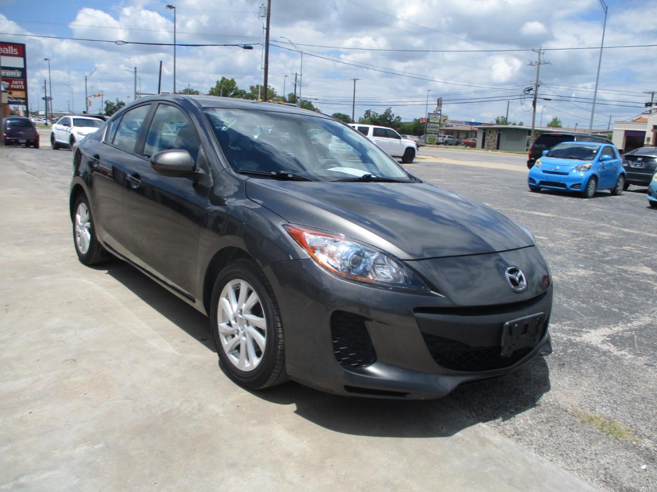 Mazda MAZDA3 4dr Sdn Auto i Touring 2012