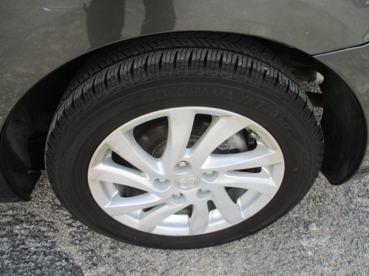 Mazda MAZDA3 4dr Sdn Auto i Touring 2012