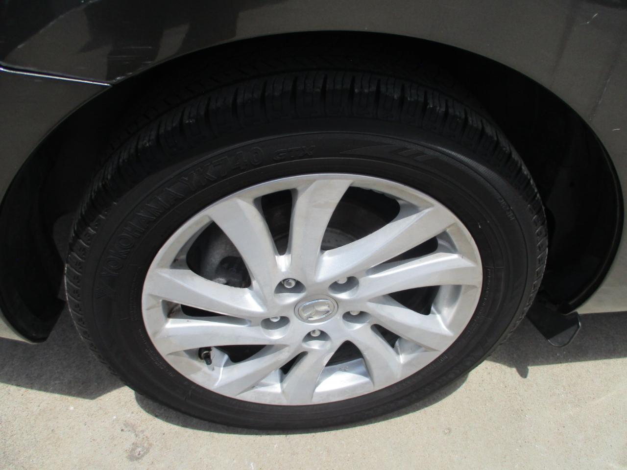 Mazda MAZDA3 4dr Sdn Auto i Touring 2012