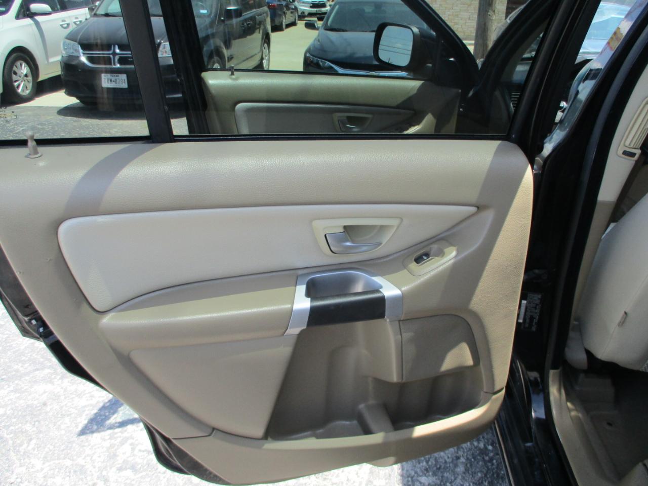 Volvo XC90 FWD 4dr I6 w/Snrf/3rd Row 2008