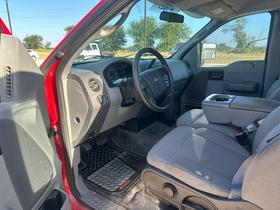 Ford F-150 Reg Cab 126" XLT 2006