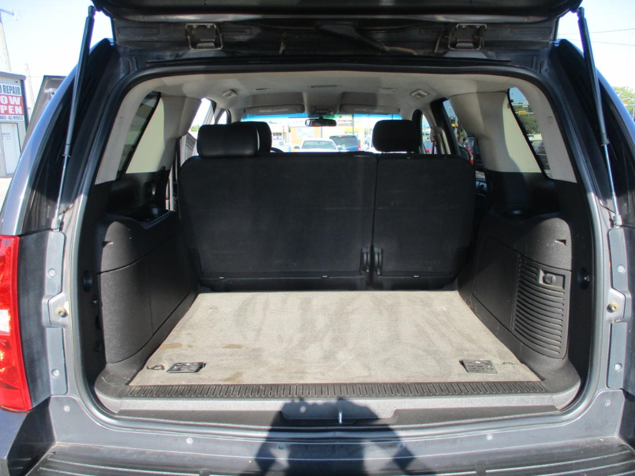 Chevrolet Tahoe  2010