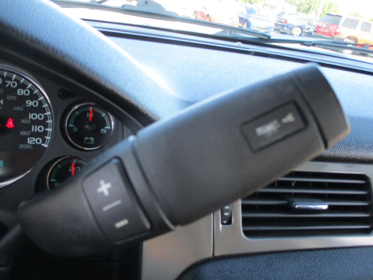 Chevrolet Tahoe  2010