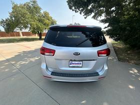 Kia Sedona 4dr Wgn LX 2015