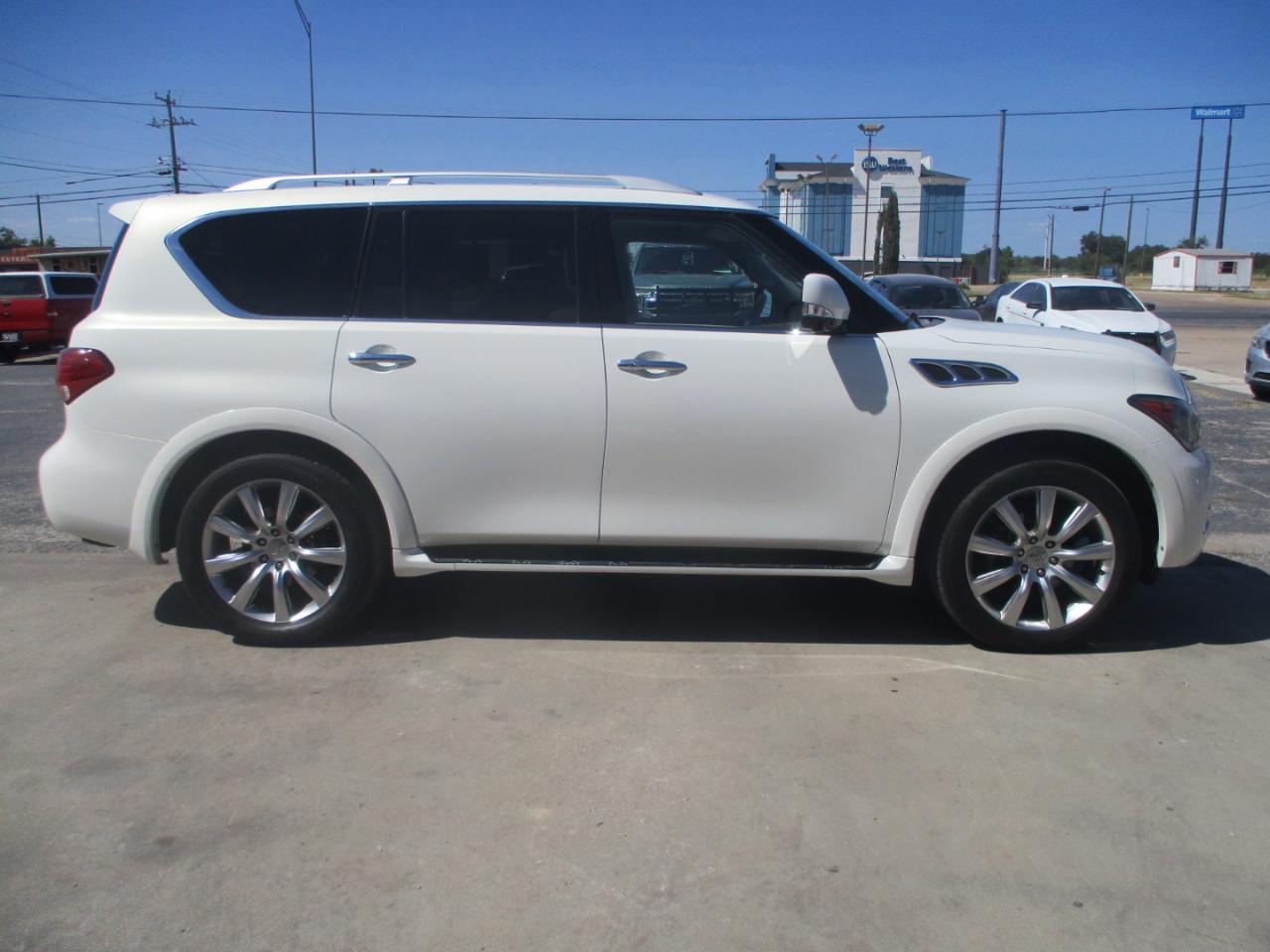 Infiniti QX56 4WD 4dr 7-passenger 2012