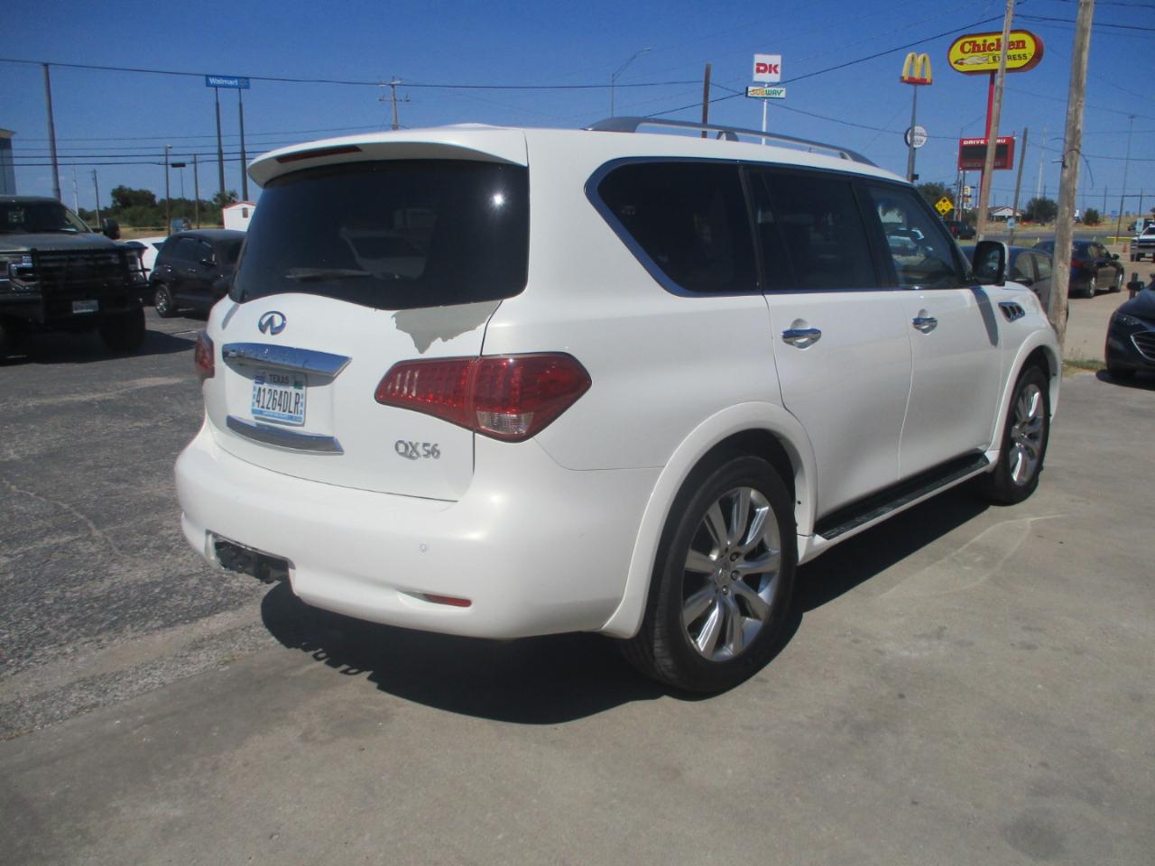 Infiniti QX56 4WD 4dr 7-passenger 2012