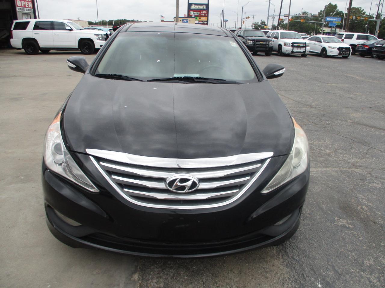 Hyundai Sonata photo 2