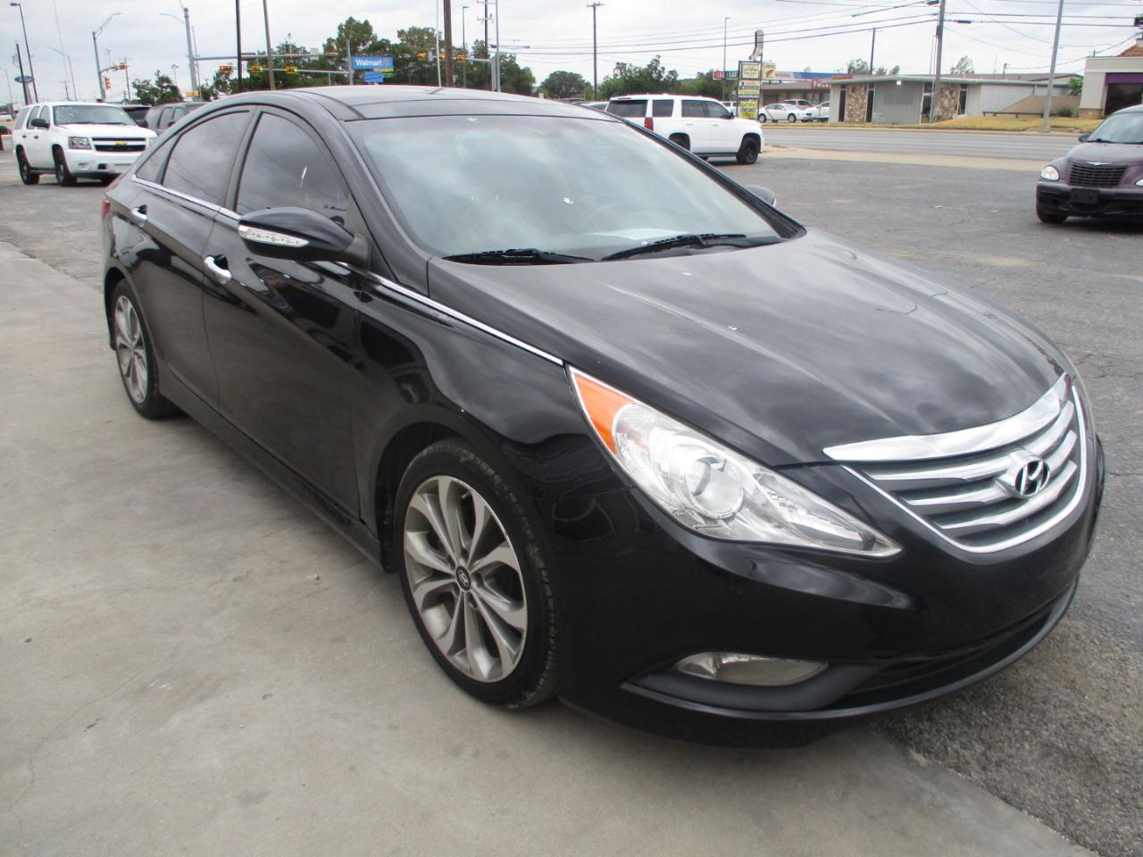Hyundai Sonata photo 3
