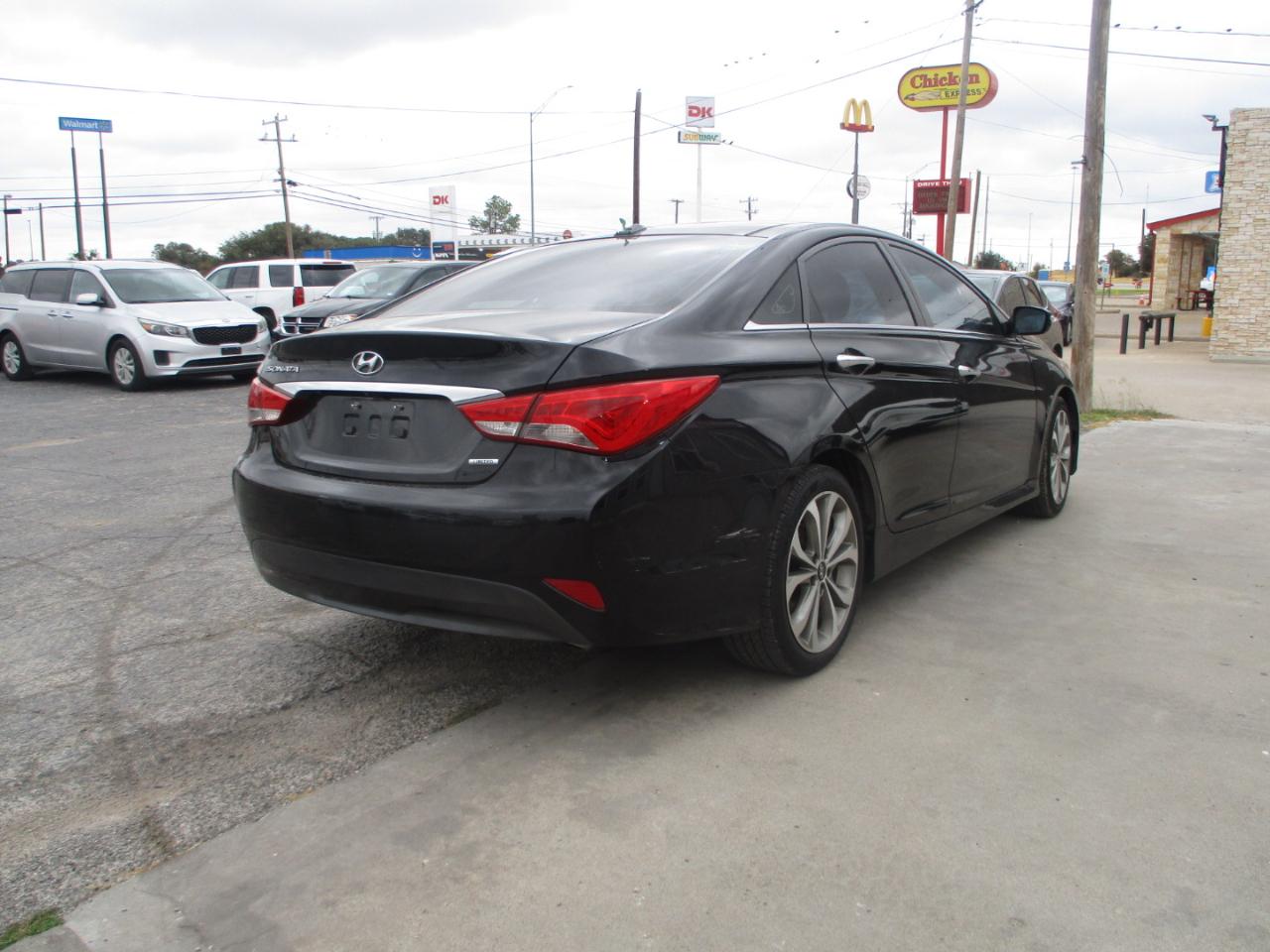 Hyundai Sonata photo 5
