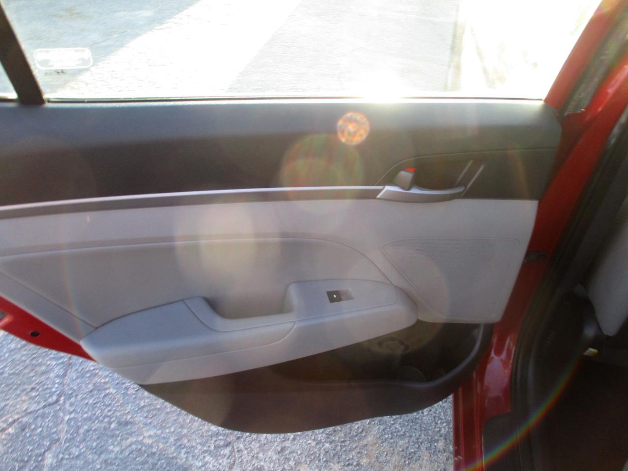 Hyundai Elantra Limited 2.0L Auto (Ulsan) 2017