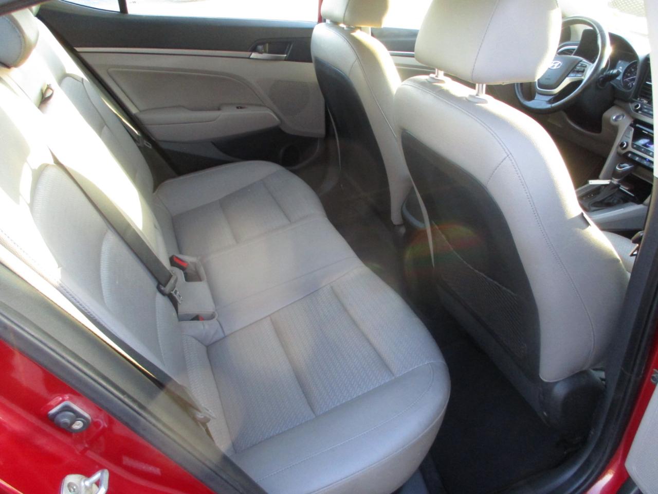 Hyundai Elantra Limited 2.0L Auto (Ulsan) 2017
