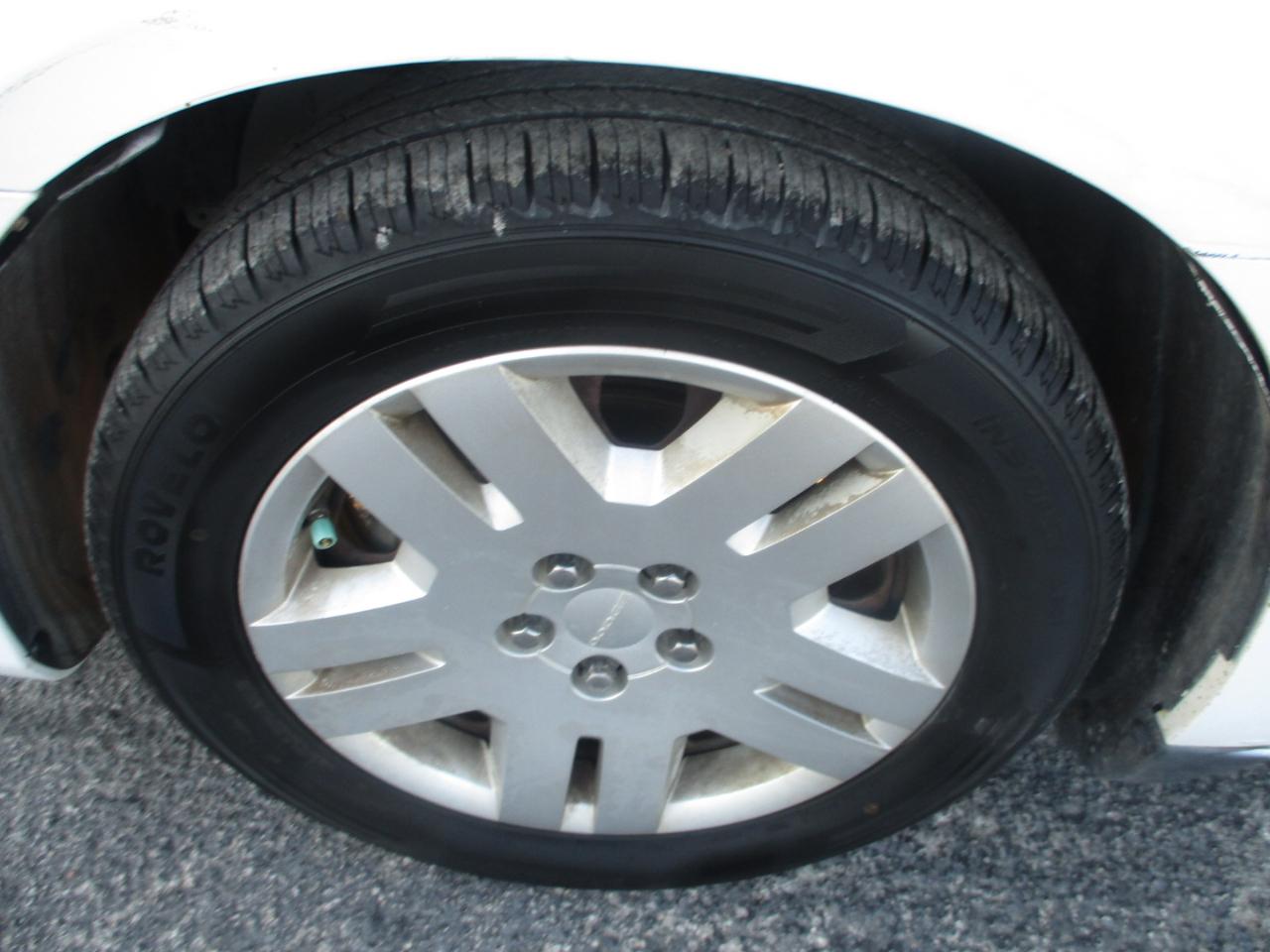 Dodge Avenger 4dr Sdn SE V6 2013