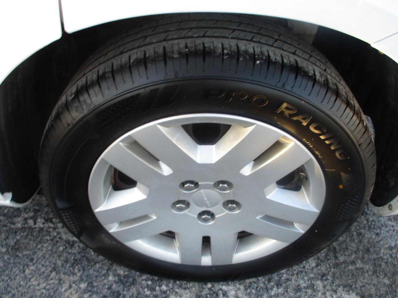 Dodge Avenger 4dr Sdn SE V6 2013