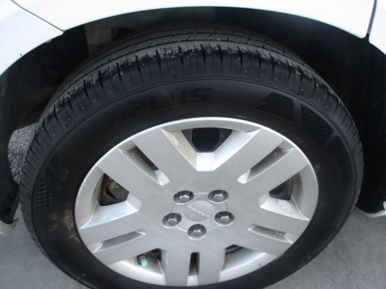 Dodge Avenger 4dr Sdn SE V6 2013