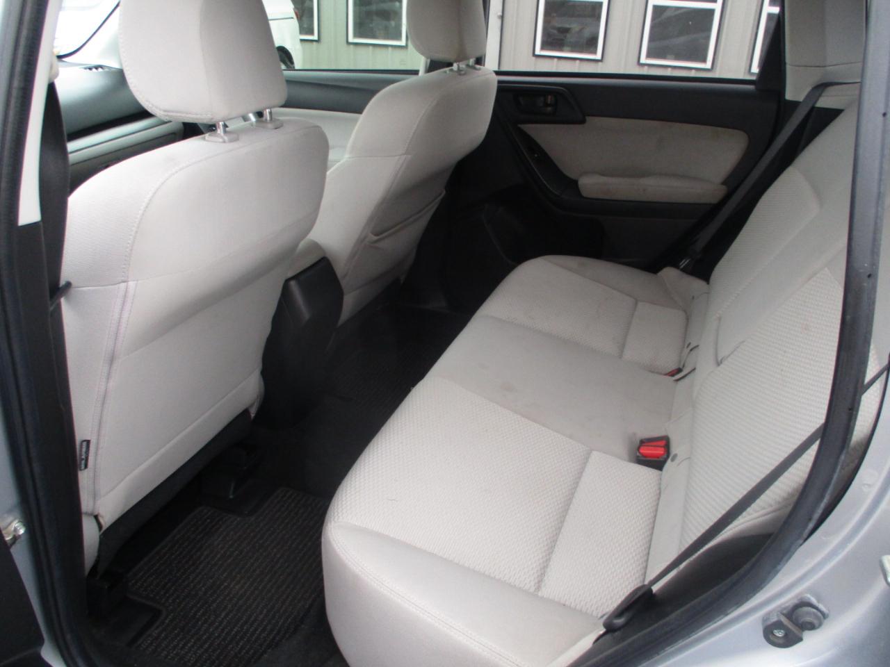 Subaru Forester photo 13