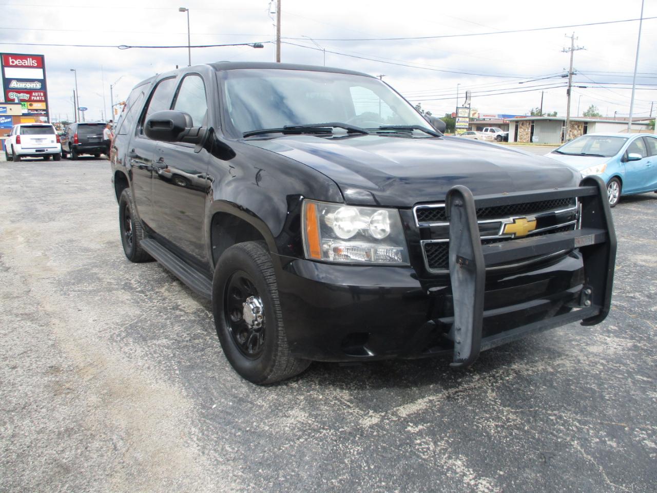 Chevrolet Tahoe photo 3