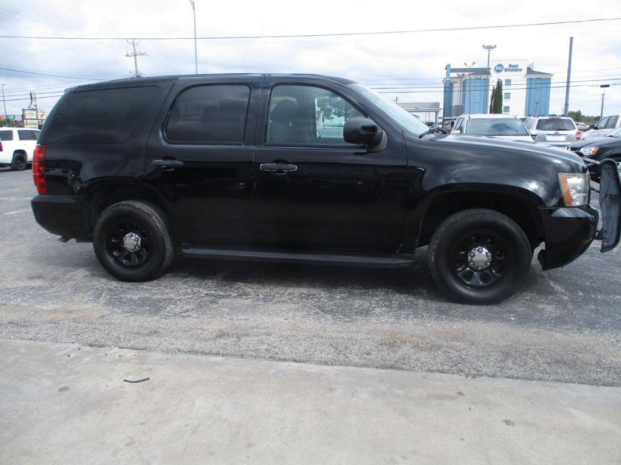 Chevrolet Tahoe photo 4