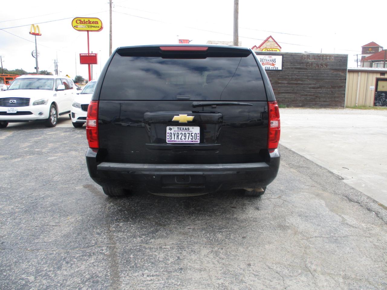 Chevrolet Tahoe photo 6