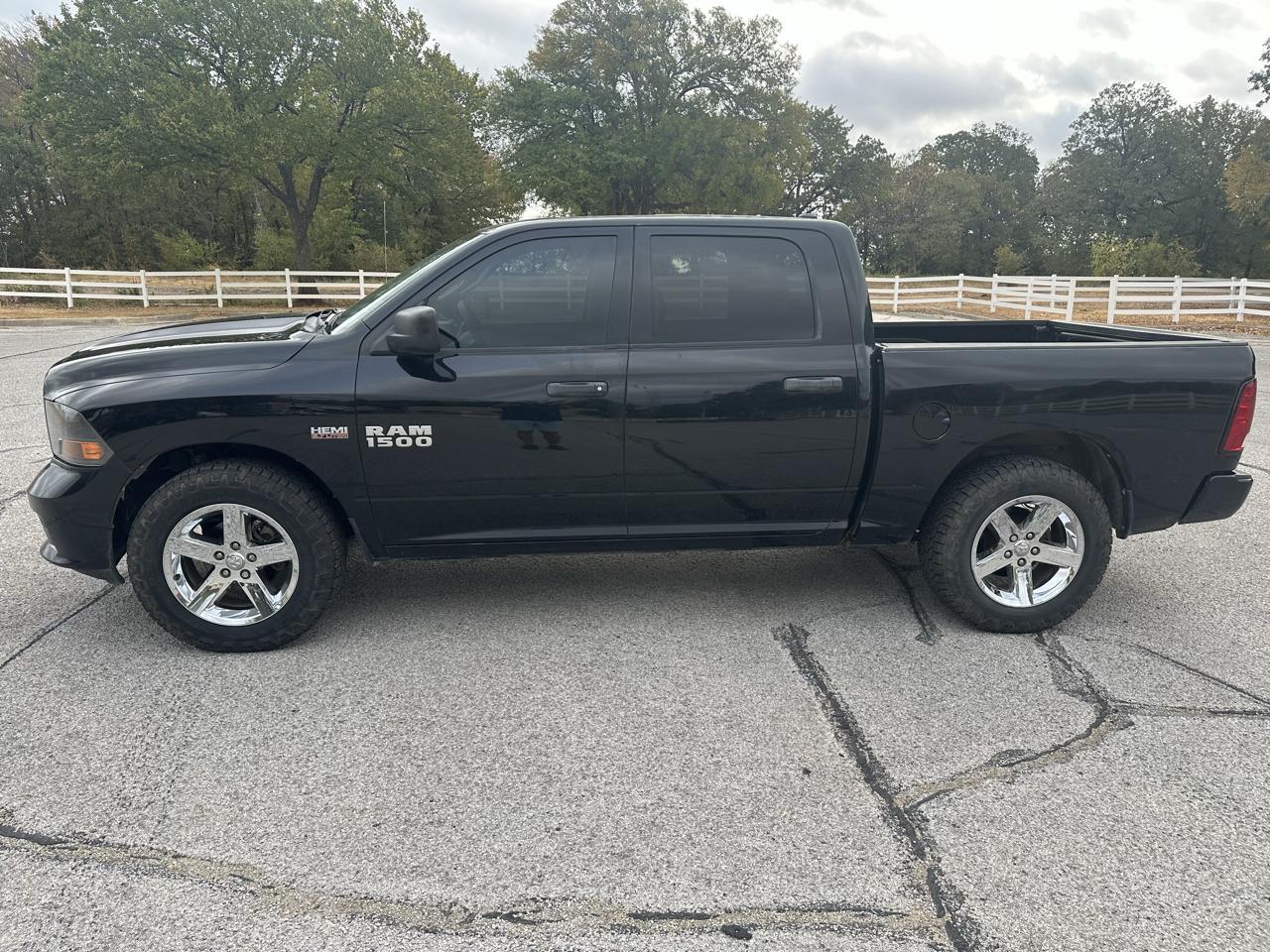 Ram 1500 photo 2