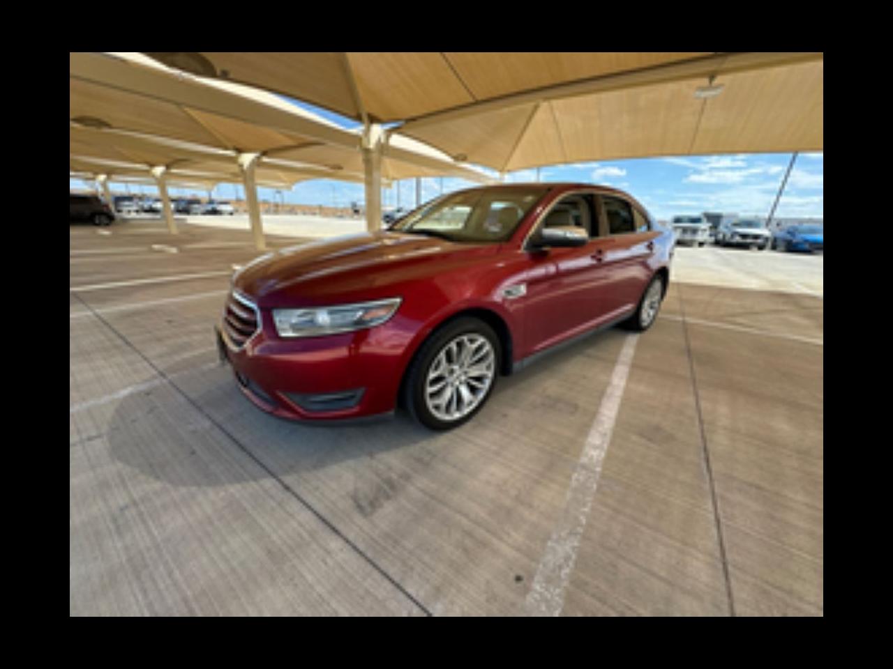 Ford Taurus 4dr Sdn Limited FWD 2015
