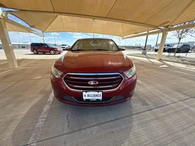 Ford Taurus 4dr Sdn Limited FWD 2015