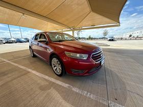 Ford Taurus 4dr Sdn Limited FWD 2015