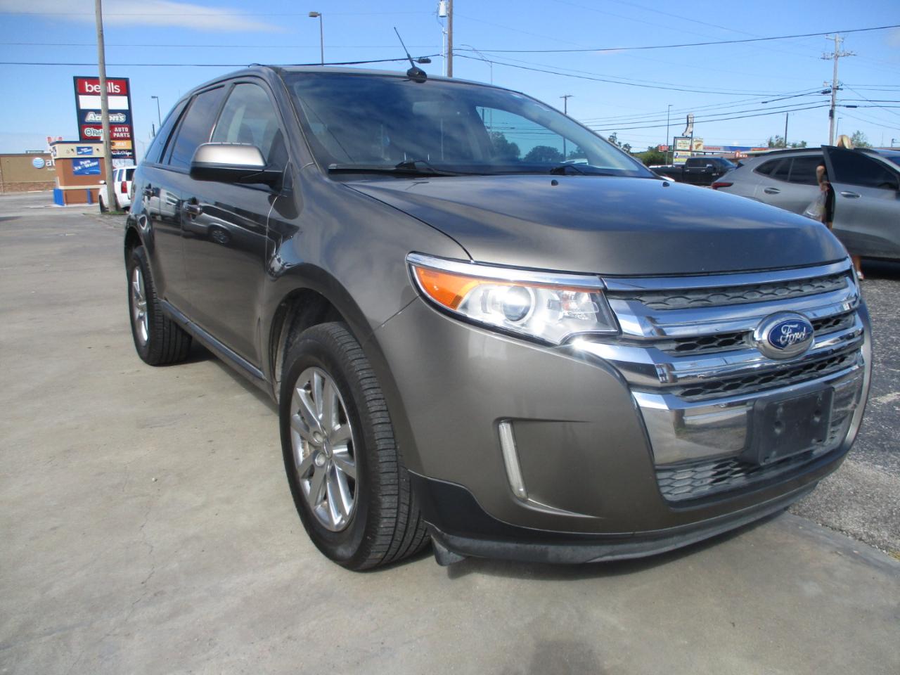Ford Edge photo 3