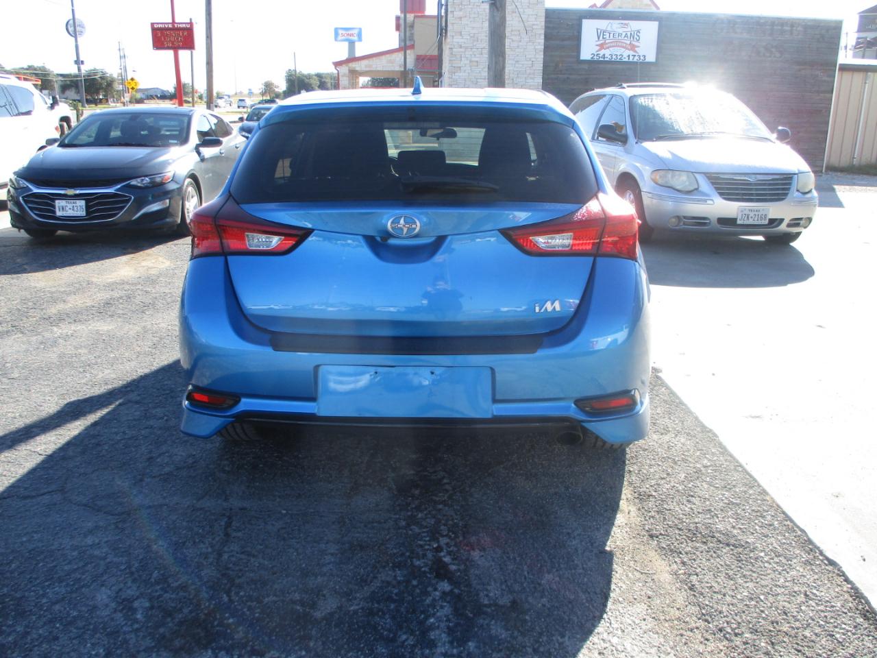 Scion iM photo 6
