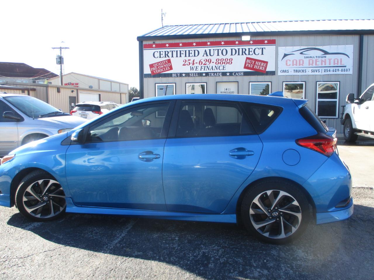 Scion iM photo 8