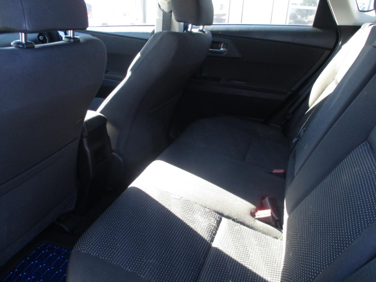 Scion iM photo 11
