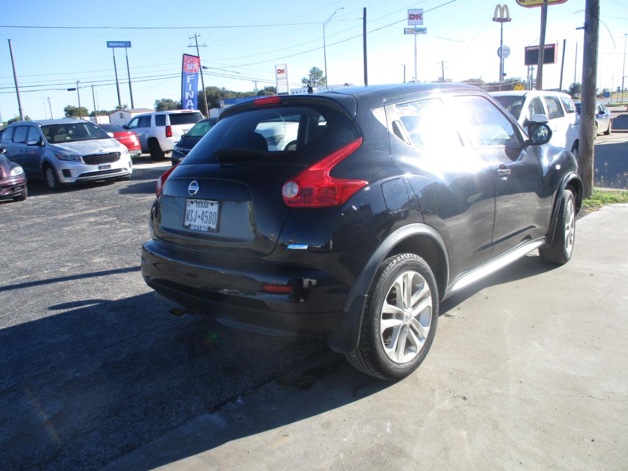 Nissan Juke 5dr Wgn CVT S FWD 2013
