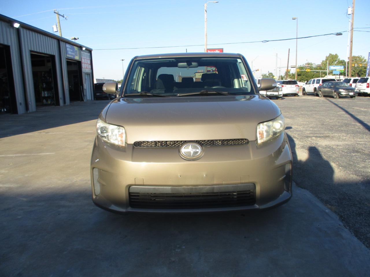 Scion xB 5dr Wgn Man (Natl) 2012