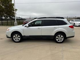 Subaru Outback 4dr Wgn H4 Auto 2.5i Limited 2012