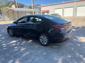 Hyundai Elantra SE 2020