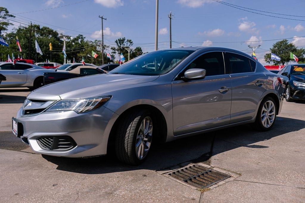 Acura ILX 8-Spd AT 2016