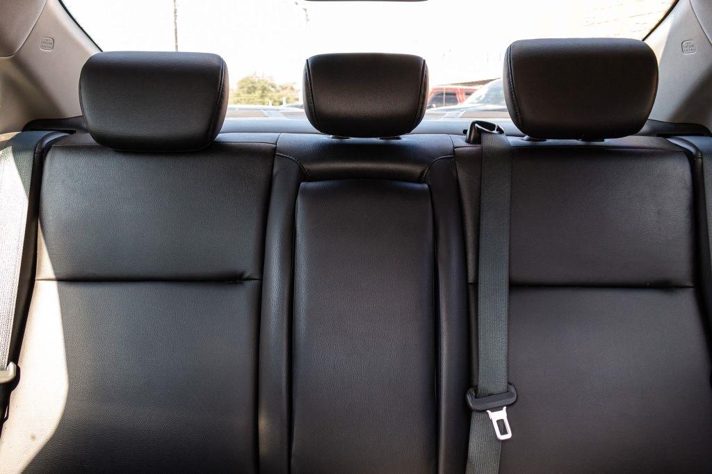 Acura ILX 8-Spd AT 2016