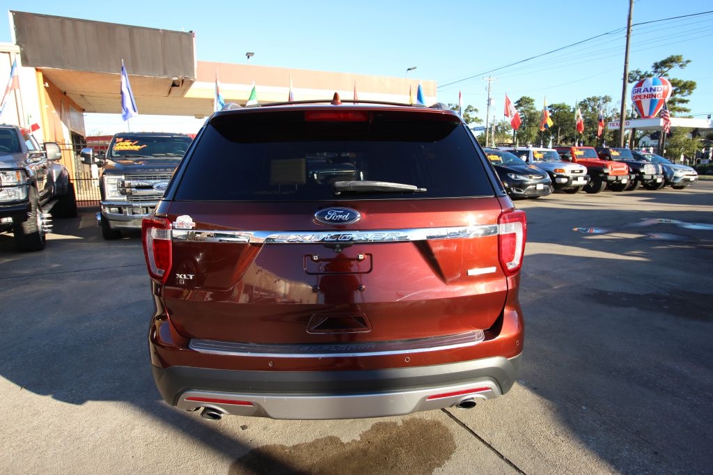 Ford Explorer XLT FWD 2016