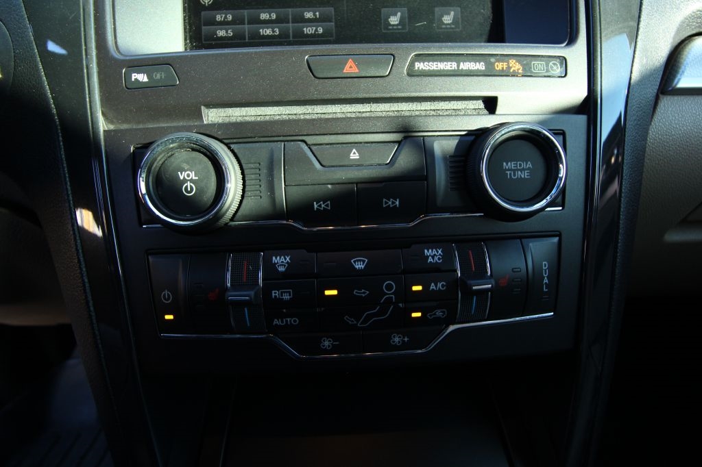 Ford Explorer XLT FWD 2016