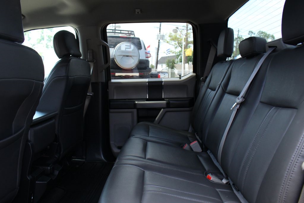 Ford F-150 XL SuperCrew 5.5-ft. Bed 2WD 2020 Ford F-150 XL SuperCrew 5.5-ft. Bed 2WD 2020