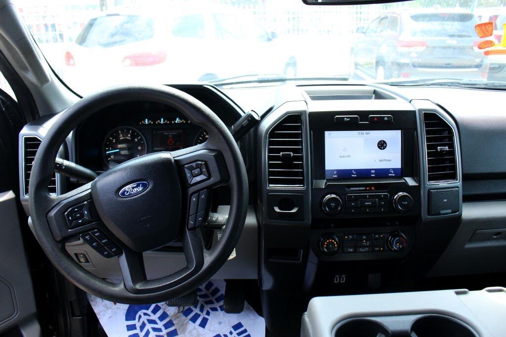 Ford F-150 XL SuperCrew 5.5-ft. Bed 2WD 2020 Ford F-150 XL SuperCrew 5.5-ft. Bed 2WD 2020