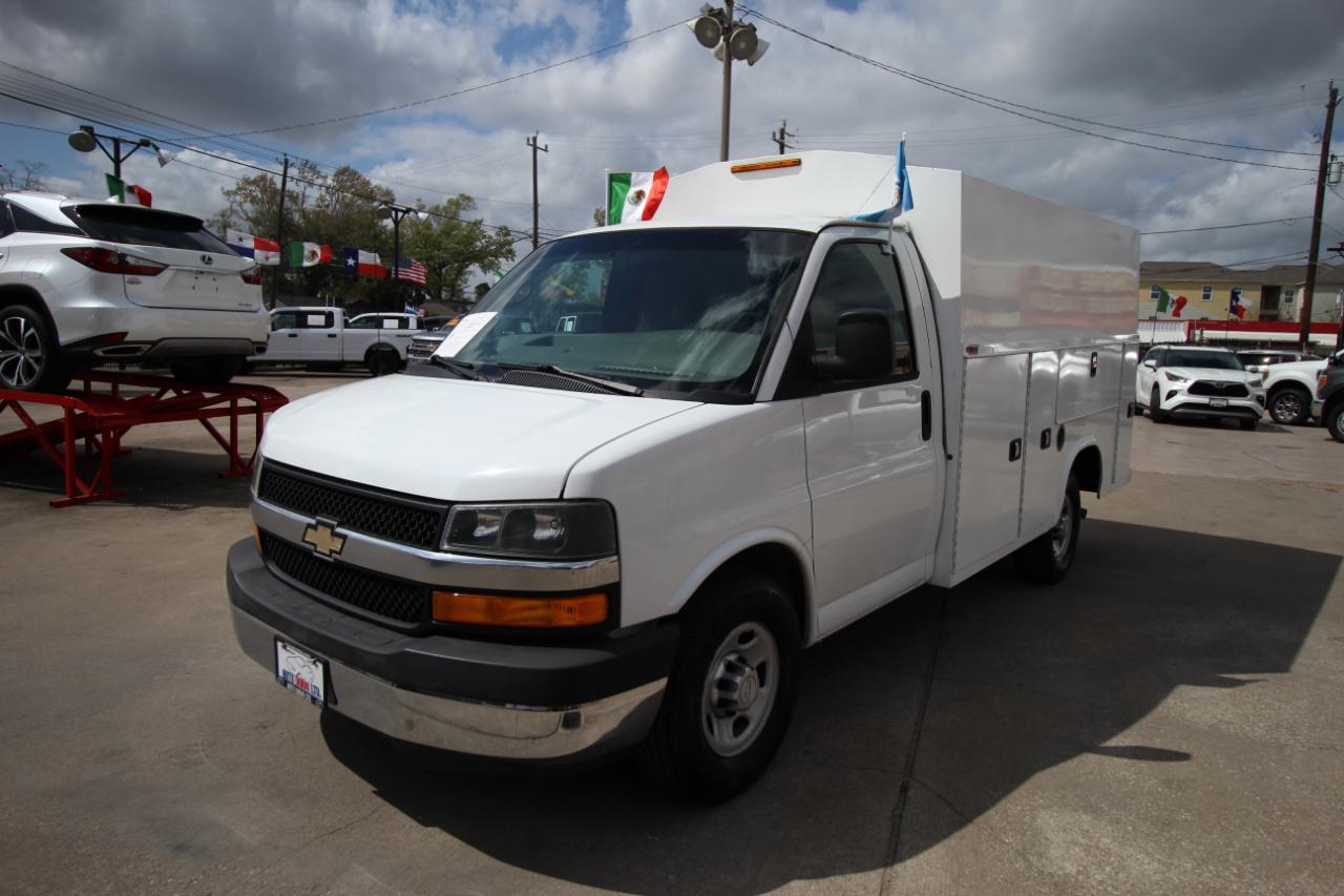 Chevrolet Express G3500 139" 2015