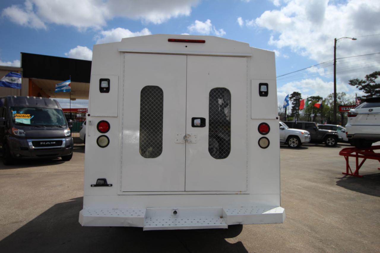 Chevrolet Express G3500 139" 2015