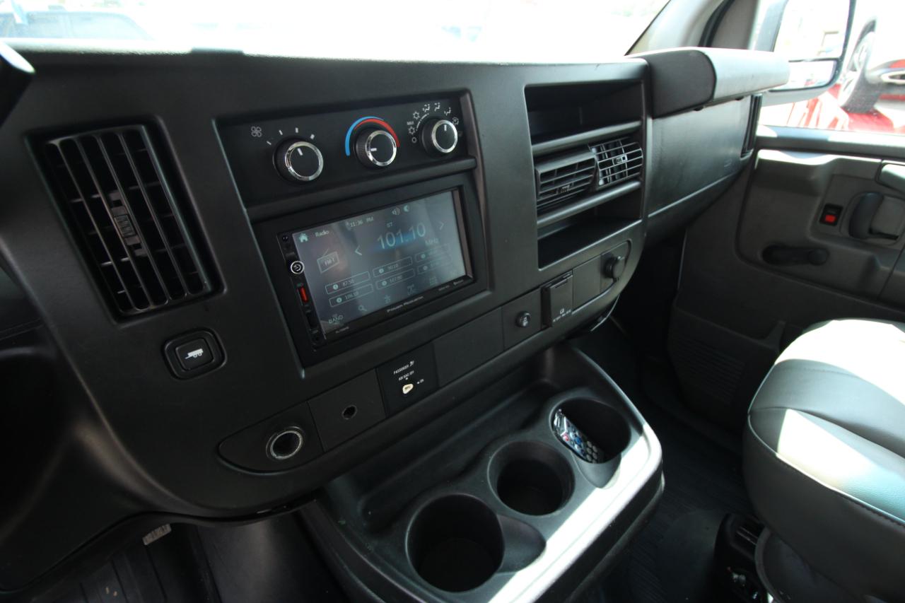 Chevrolet Express G3500 139" 2015